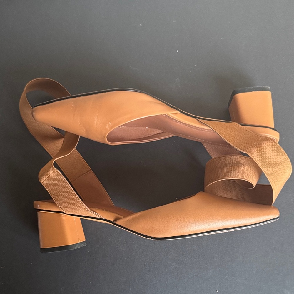 RolisaStyle Lanna Cross Strap Leather Pumps - Picture 2 of 11